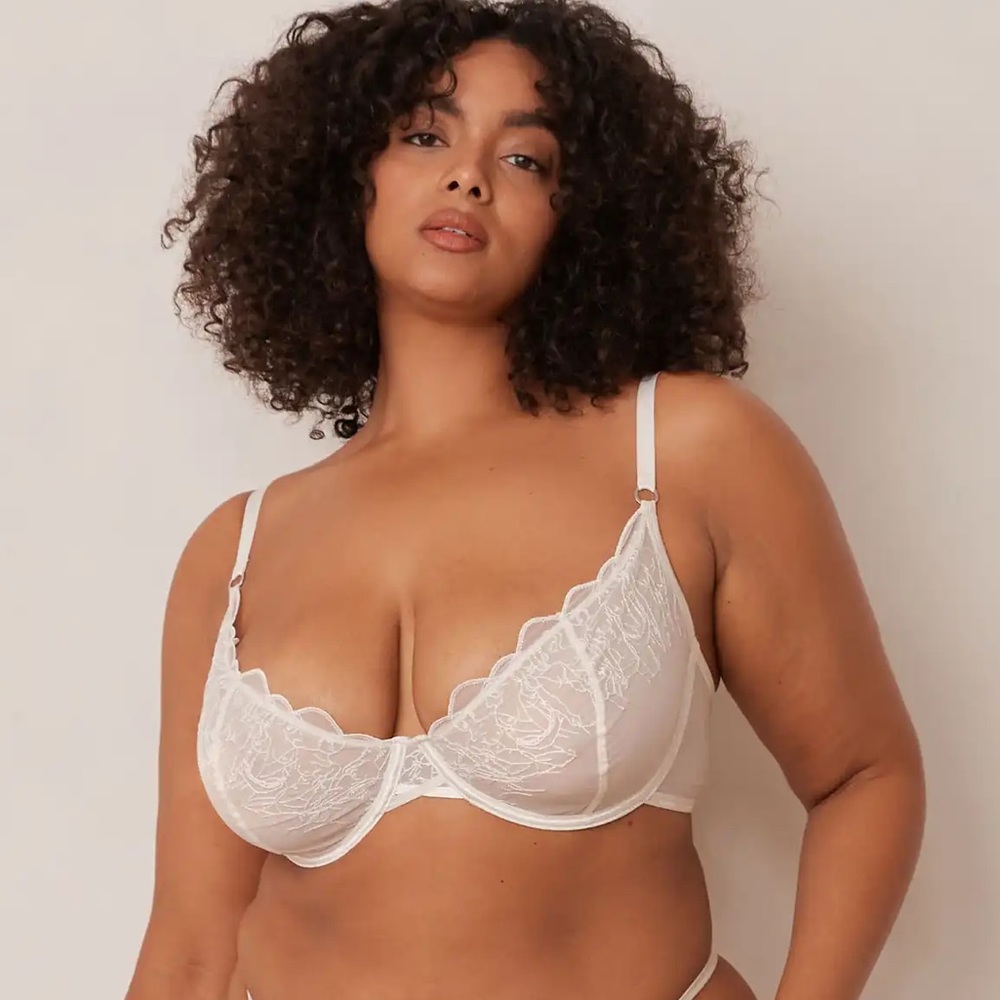 LOUNGE Illustration Balcony Bra - Pearl 34C, Valentine’s Day Lingerie